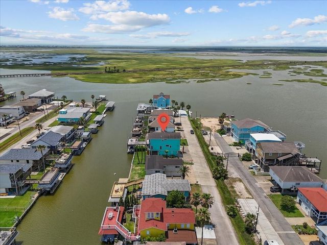 45 Dolphin Street, Bayou Vista, TX 77563