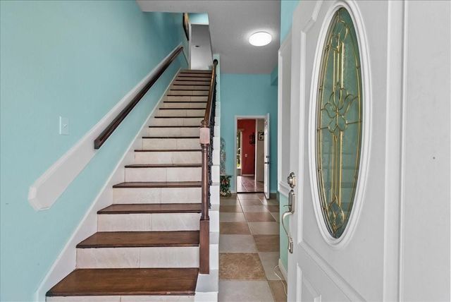 45 Dolphin Street, Bayou Vista, TX 77563