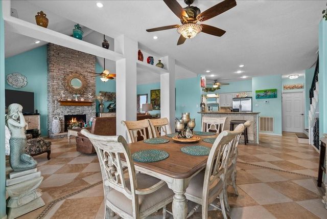 45 Dolphin Street, Bayou Vista, TX 77563