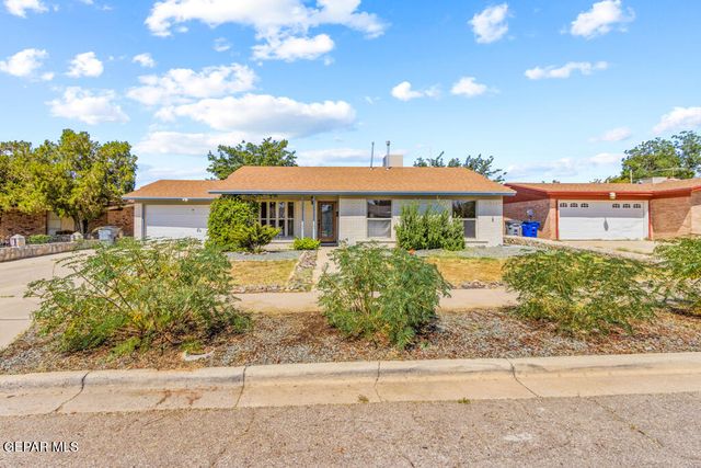 10325 N N Cardigan Drive, El Paso, TX 79925