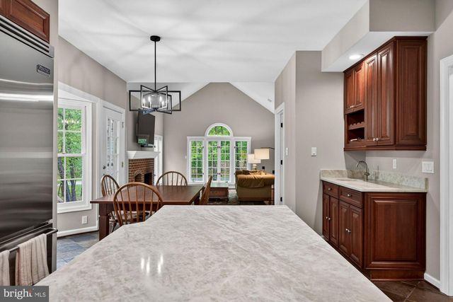 6303 ROCKBRIDGE PL, Centreville, VA 20120