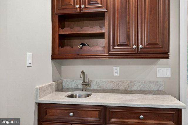 6303 ROCKBRIDGE PL, Centreville, VA 20120