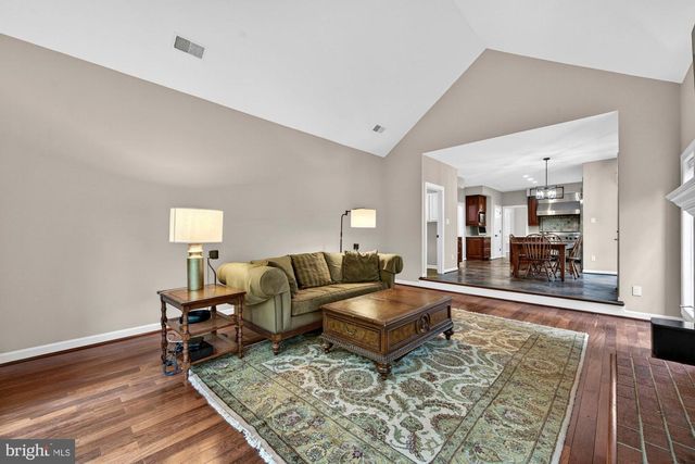 6303 ROCKBRIDGE PL, Centreville, VA 20120