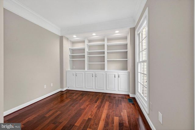 6303 ROCKBRIDGE PL, Centreville, VA 20120