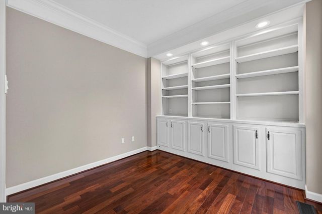 6303 ROCKBRIDGE PL, Centreville, VA 20120