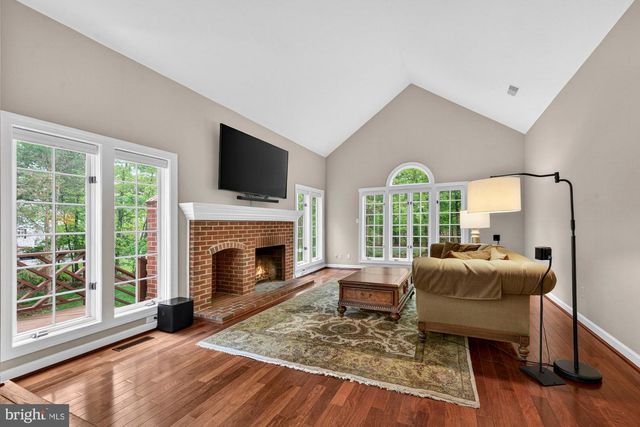 6303 ROCKBRIDGE PL, Centreville, VA 20120