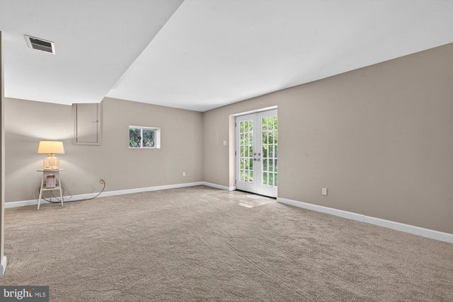 6303 ROCKBRIDGE PL, Centreville, VA 20120