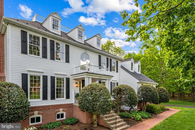 6303 ROCKBRIDGE PL, Centreville, VA 20120