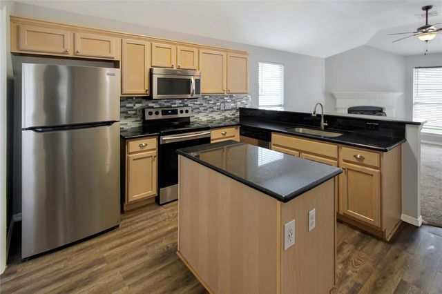 17239 Ranch Country Road, Hockley, TX 77447