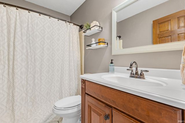 15550 Windfield Lane, Granger, IN 46530