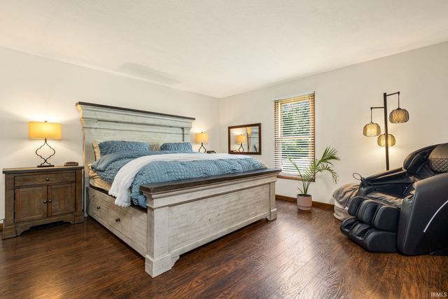 15550 Windfield Lane, Granger, IN 46530