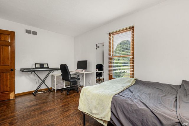 15550 Windfield Lane, Granger, IN 46530