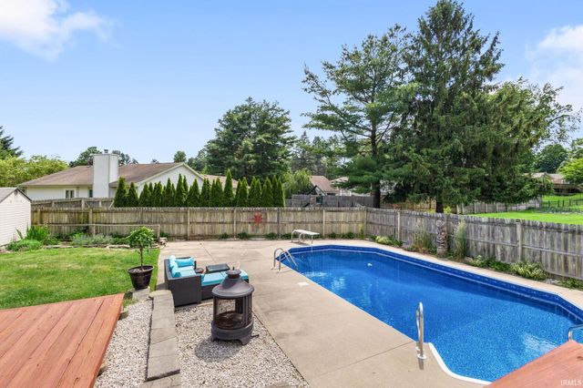 15550 Windfield Lane, Granger, IN 46530