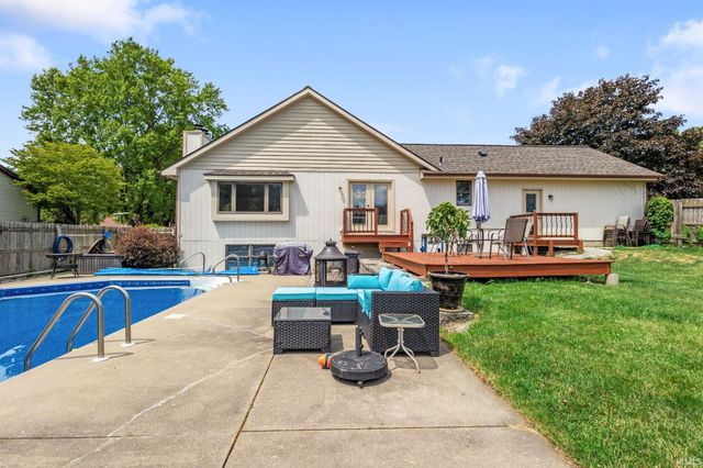 15550 Windfield Lane, Granger, IN 46530