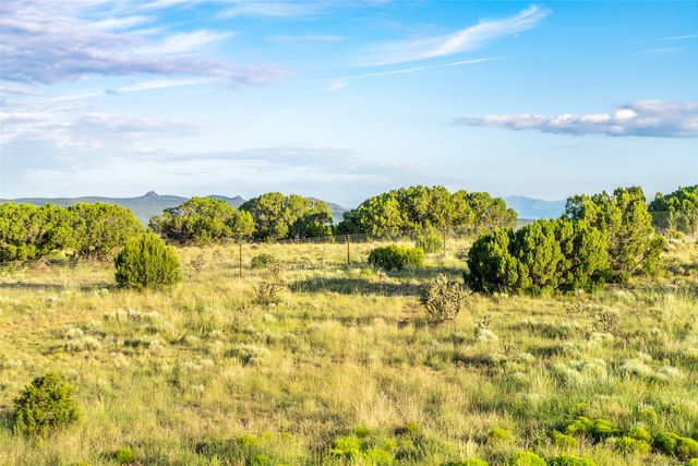 12 Wildlife Way, Santa Fe, NM 87506