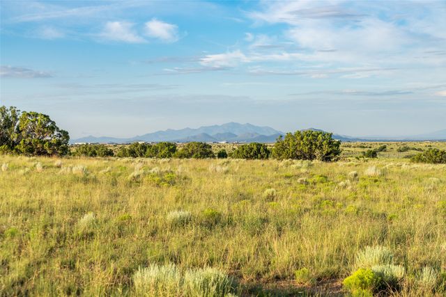 12 Wildlife Way, Santa Fe, NM 87506