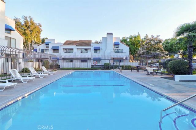652 Park Shadow Court 39, Baldwin Park, CA 91706