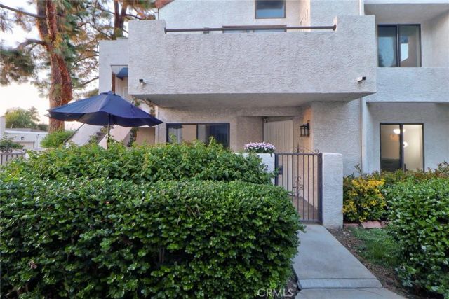 652 Park Shadow Court 39, Baldwin Park, CA 91706