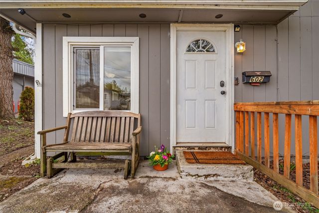 602 Burcham Street, Kelso, WA 98626