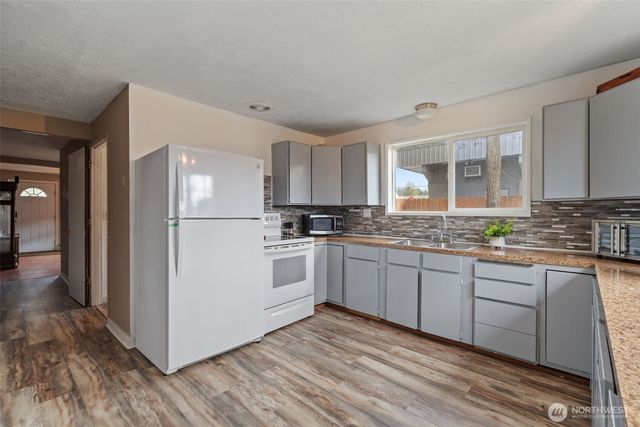 602 Burcham Street, Kelso, WA 98626