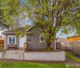 602 Burcham Street, Kelso, WA 98626