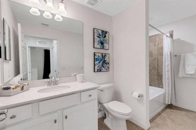 17510 GAWTHROP DRIVE 204, Bradenton, FL 34211