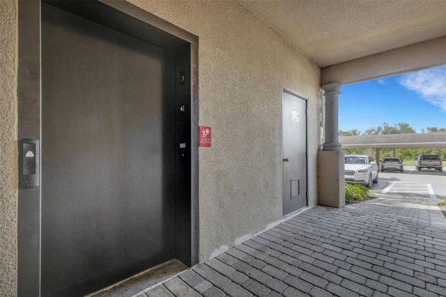 17510 GAWTHROP DRIVE 204, Bradenton, FL 34211
