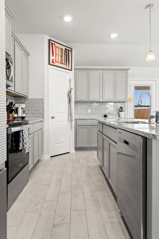 213 Gauge RD, Thorndale, TX 76577