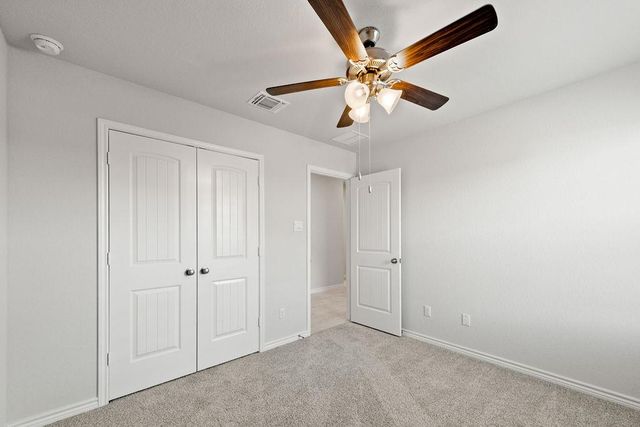 213 Gauge RD, Thorndale, TX 76577