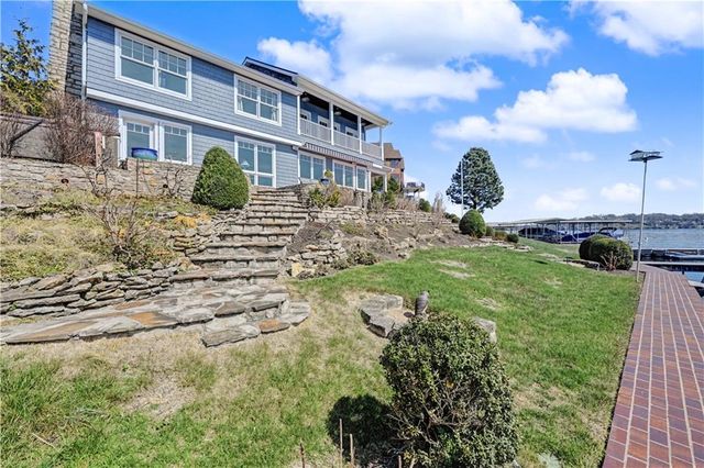 11 & 10 F Street, Lake Lotawana, MO 64086