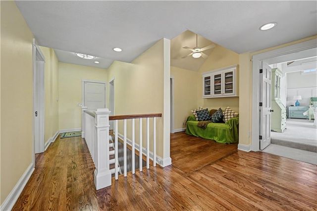 11 & 10 F Street, Lake Lotawana, MO 64086