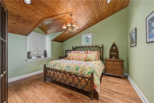 11 & 10 F Street, Lake Lotawana, MO 64086