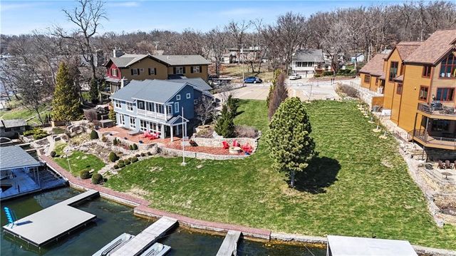 11 & 10 F Street, Lake Lotawana, MO 64086