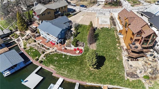 11 & 10 F Street, Lake Lotawana, MO 64086