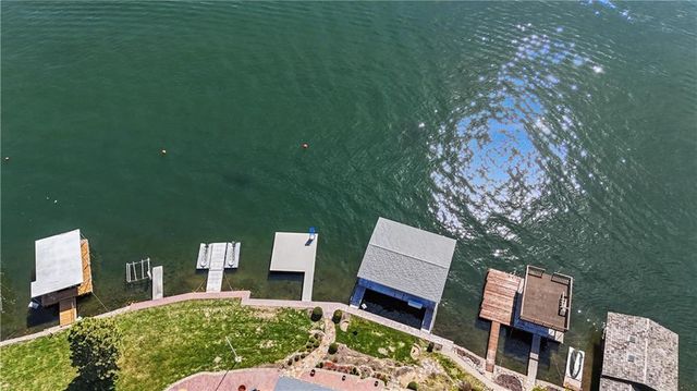 11 & 10 F Street, Lake Lotawana, MO 64086