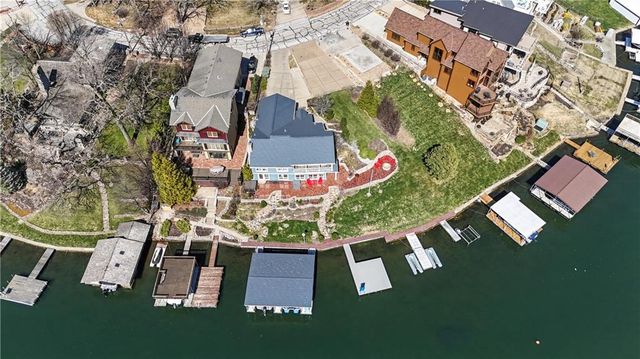 11 & 10 F Street, Lake Lotawana, MO 64086