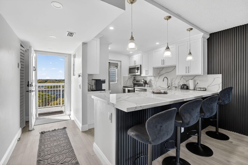 5700 NW 2nd Avenue 711, Boca Raton, FL 33487