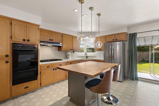 2600 23rd Ave, Sacramento, CA 95820