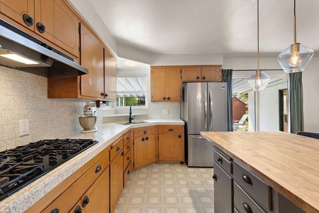 2600 23rd Ave, Sacramento, CA 95820