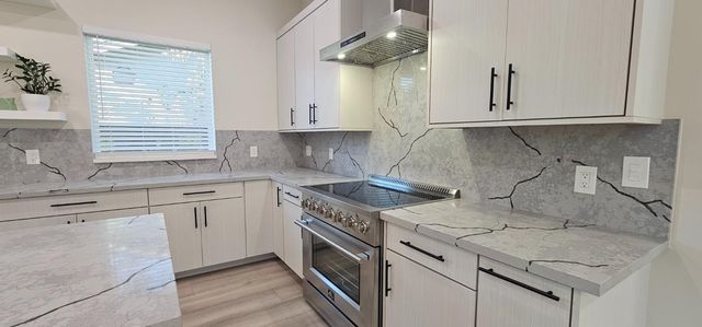 5696 San Juan Ave, Citrus Heights, CA 95610