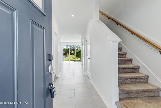 13115 ANNIES WALK Drive, Jacksonville, FL 32218