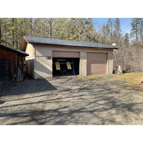 10250 Sterling Creek Road, Jacksonville, OR 97530