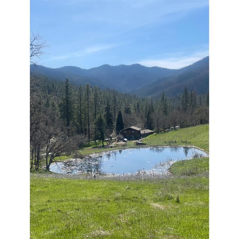10250 Sterling Creek Road, Jacksonville, OR 97530