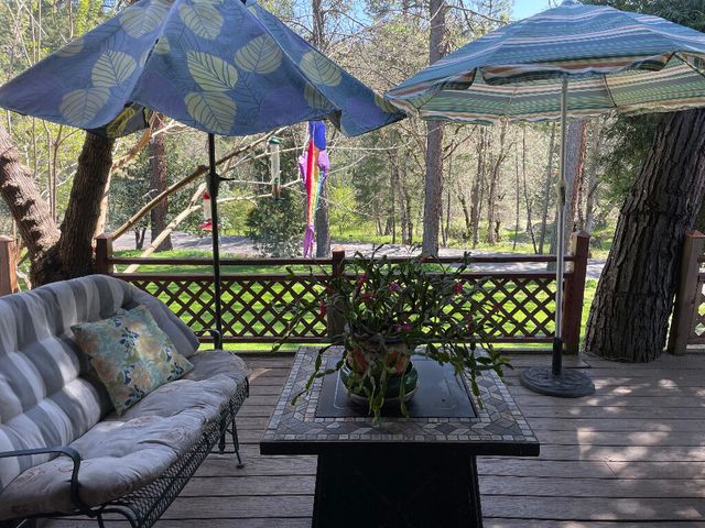 10250 Sterling Creek Road, Jacksonville, OR 97530