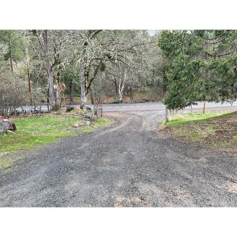 10250 Sterling Creek Road, Jacksonville, OR 97530