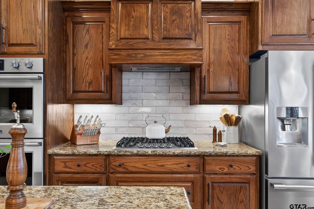 305 Hines Crossing, Bullard, TX 75757