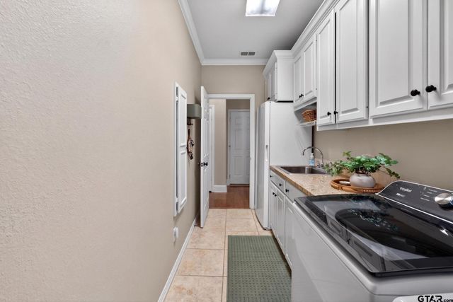 305 Hines Crossing, Bullard, TX 75757