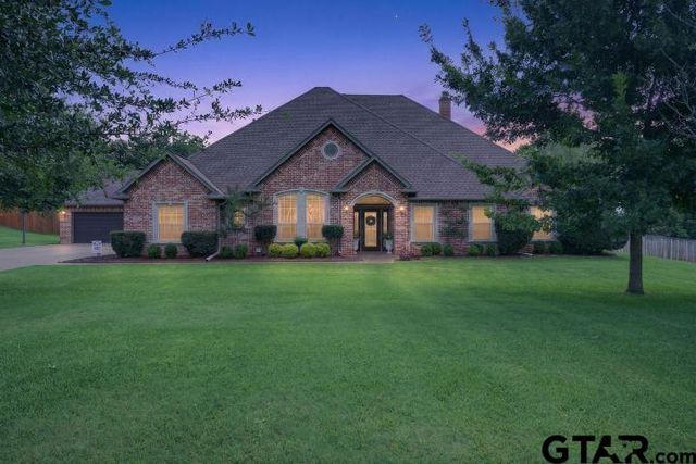 305 Hines Crossing, Bullard, TX 75757
