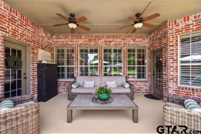 305 Hines Crossing, Bullard, TX 75757