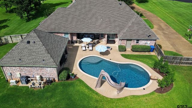 305 Hines Crossing, Bullard, TX 75757